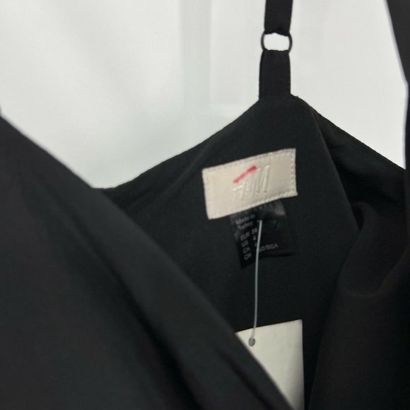 H&M Dress Black Sleeveless V Neck Bow Mini Sheath Pleated NWT - Picture 3 of 9